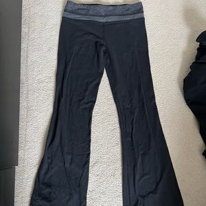 Lulu lemon groove pants